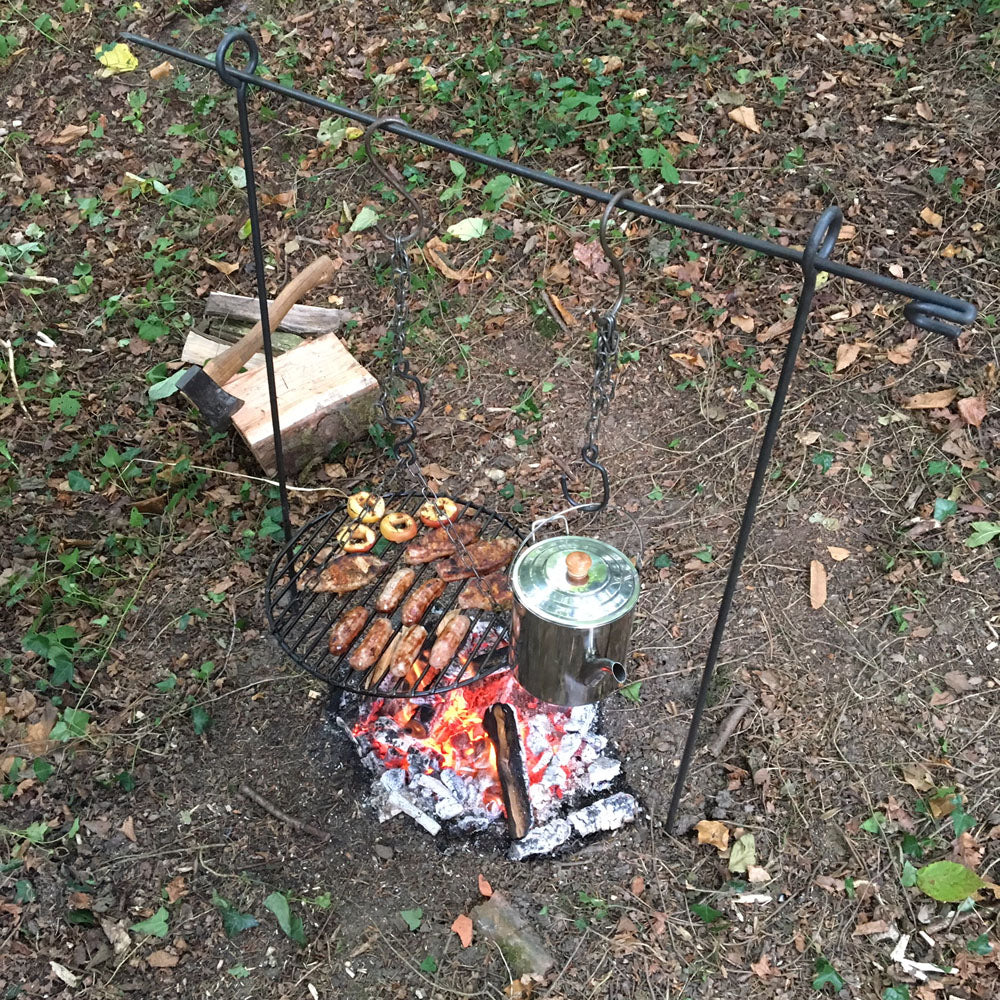 Camp Tripod with Dutch Oven Tremmel